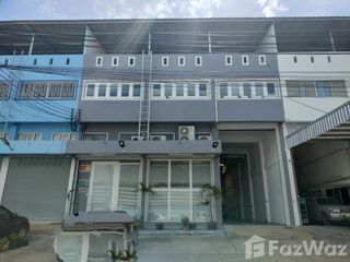 Casa en alquiler de 4 habitaciones en Bang Phli, Samut Prakan