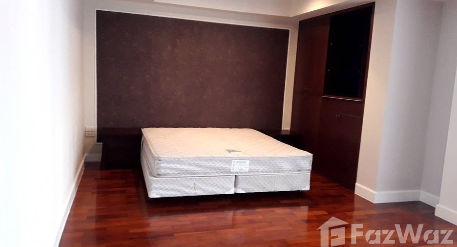 Condo en alquiler de 4 habitaciones en Watthana, Bangkok