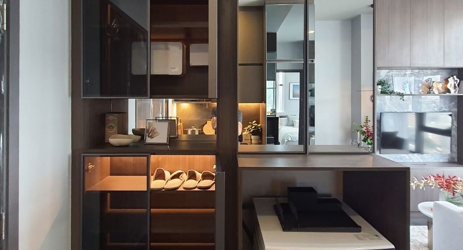 For rent 1 bed condo in Ratchathewi, Bangkok