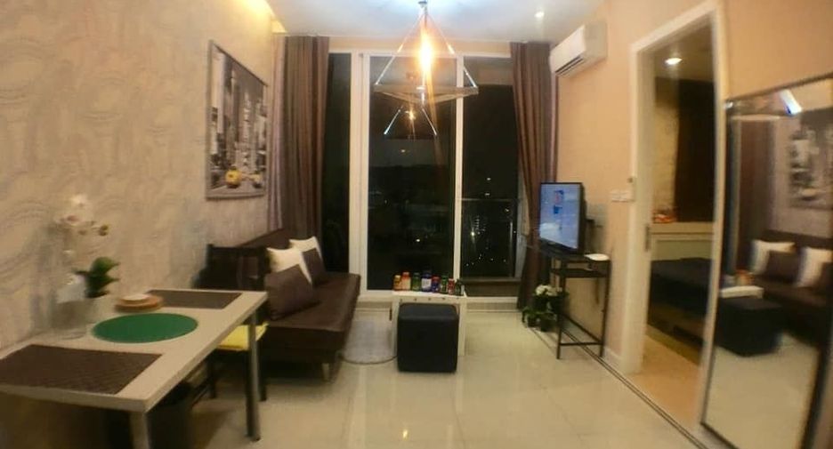 Condo en alquiler de 1 habitaciones en Huai Khwang, Bangkok