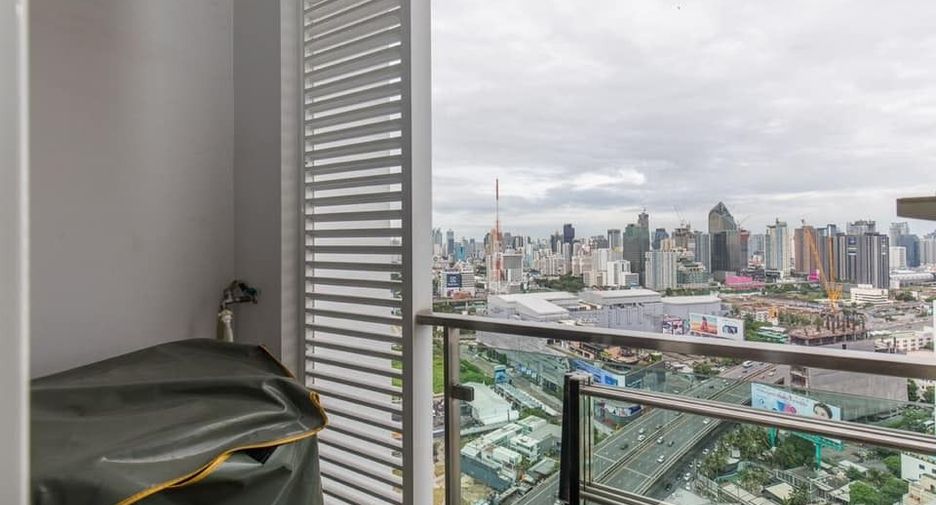 Condo en alquiler de 1 habitaciones en Huai Khwang, Bangkok