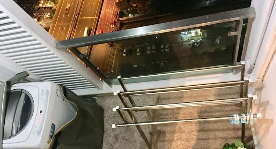 Condo en alquiler de 1 habitaciones en Huai Khwang, Bangkok