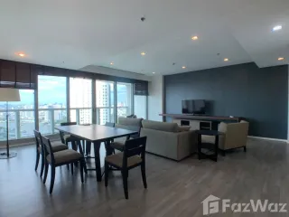 À louer 3 chambres condo à Sathon, Bangkok