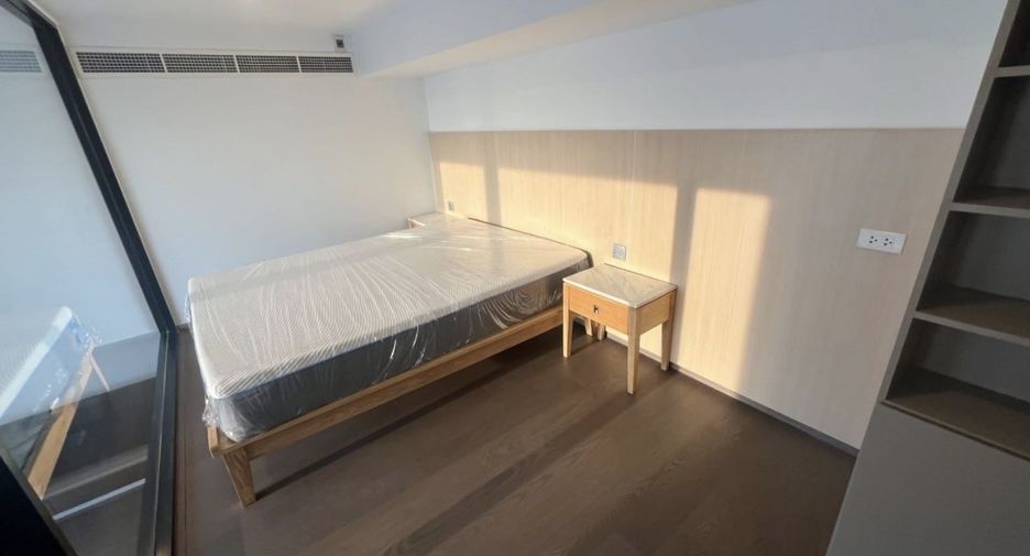 For rent 2 bedrooms condo in Ratchathewi, Bangkok