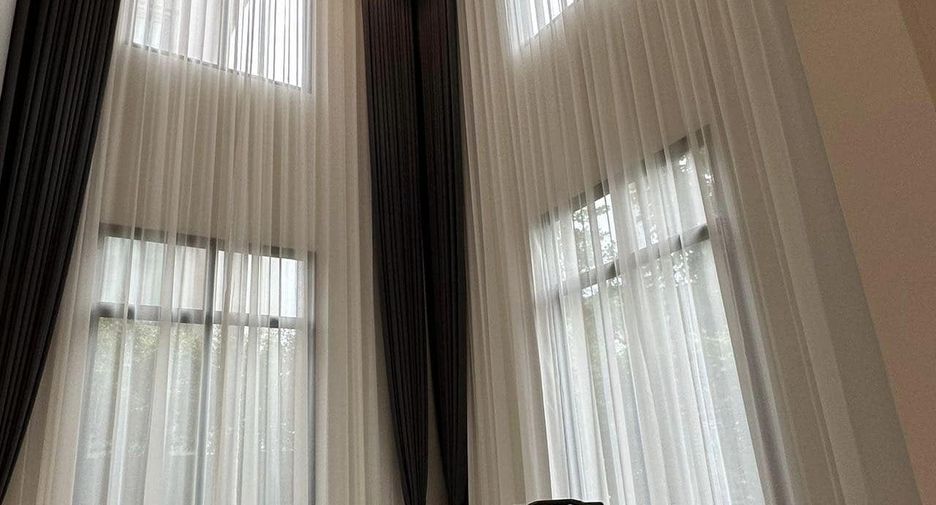Haus zur Miete mit 5 Zimmer in Saphan Sung, Bangkok