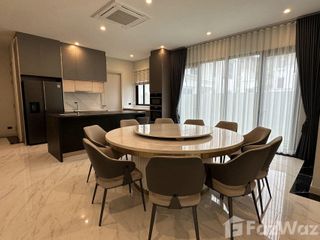 For rent 5 bedrooms house in Saphan Sung, Bangkok