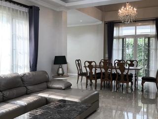 For rent 4 bedrooms house in Bang Na, Bangkok