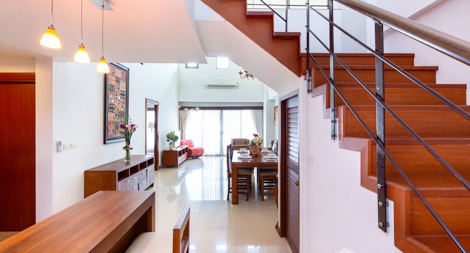 For rent 3 bedrooms apartment in Bang Na, Bangkok