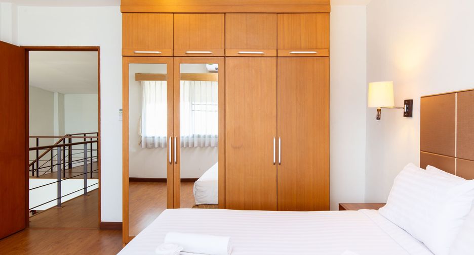 For rent 3 bedrooms apartment in Bang Na, Bangkok
