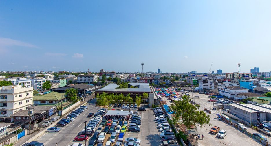 For rent 3 bedrooms apartment in Bang Na, Bangkok