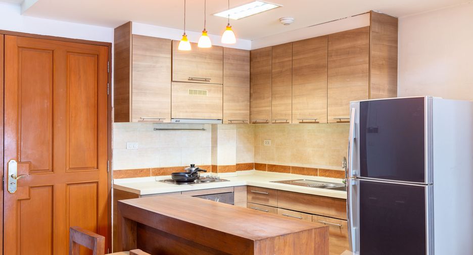 For rent 3 bedrooms apartment in Bang Na, Bangkok