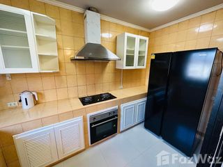 Аренда 3 спальни таунхаус в Щаттхана, Бангкок