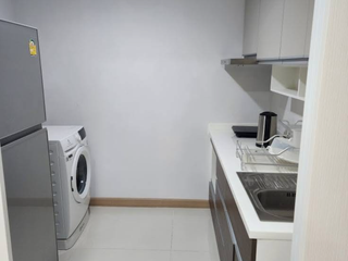 For rent 2 bedrooms condo in Yan Nawa, Bangkok