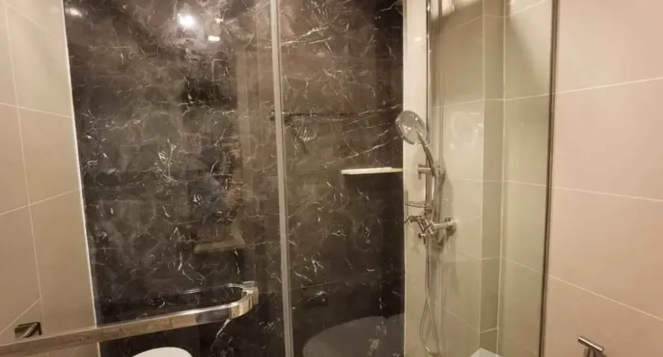 For rent 1 bed condo in Khlong San, Bangkok