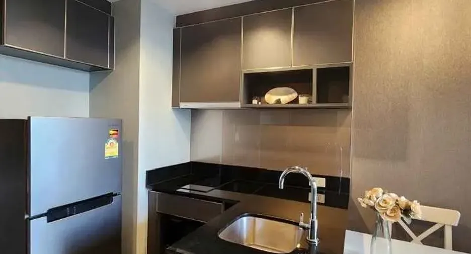 For rent 1 bed condo in Khlong San, Bangkok