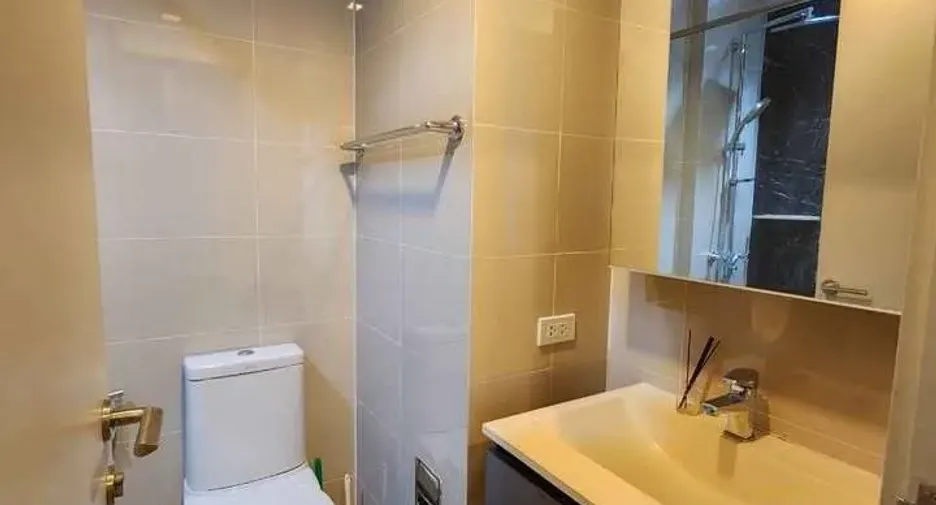 For rent 1 bed condo in Khlong San, Bangkok