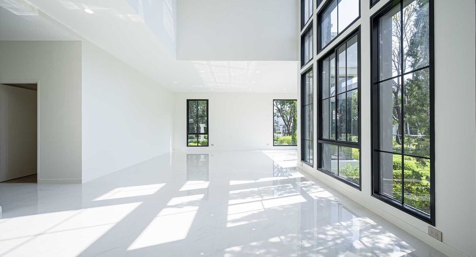 For rent 5 bedrooms house in Bang Khen, Bangkok