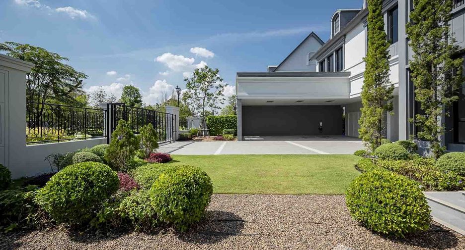 For rent 5 bedrooms house in Bang Khen, Bangkok