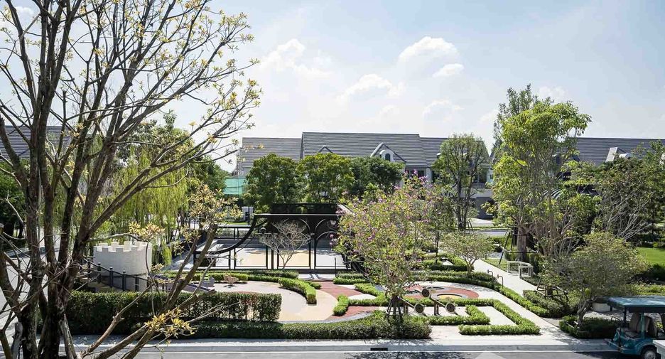 For rent 5 bedrooms house in Bang Khen, Bangkok