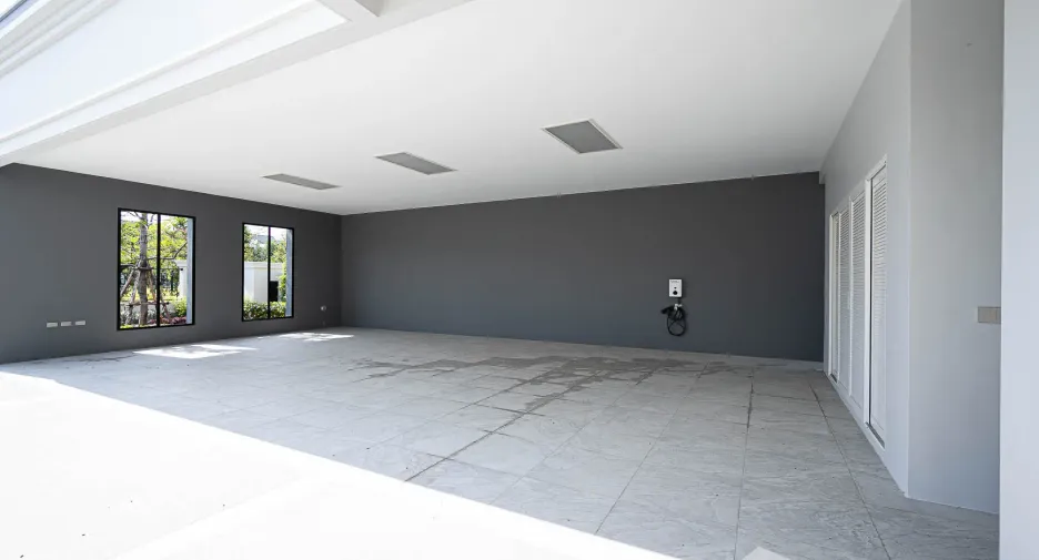 For rent 5 ベッドルーム house in Bang Khen, Bangkok