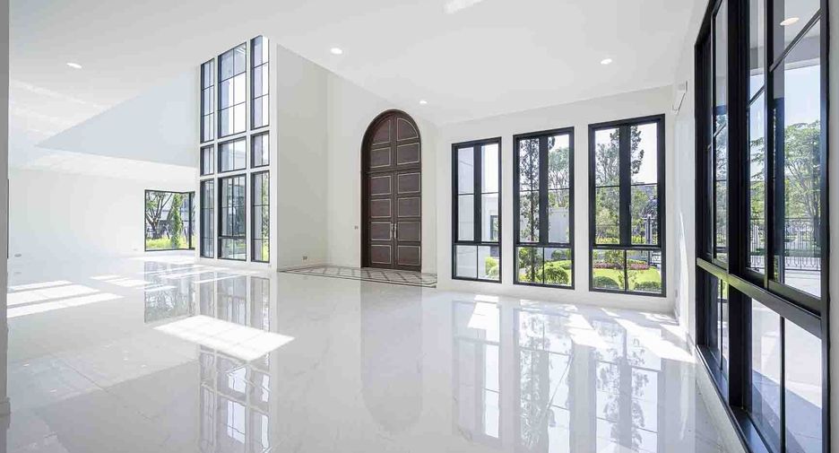 For rent 5 bedrooms house in Bang Khen, Bangkok