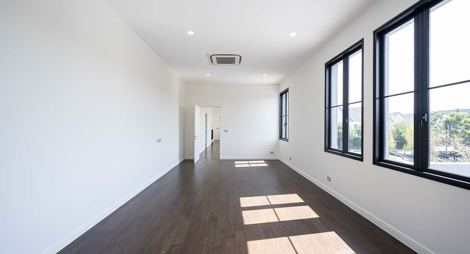 For rent 5 bedrooms house in Bang Khen, Bangkok