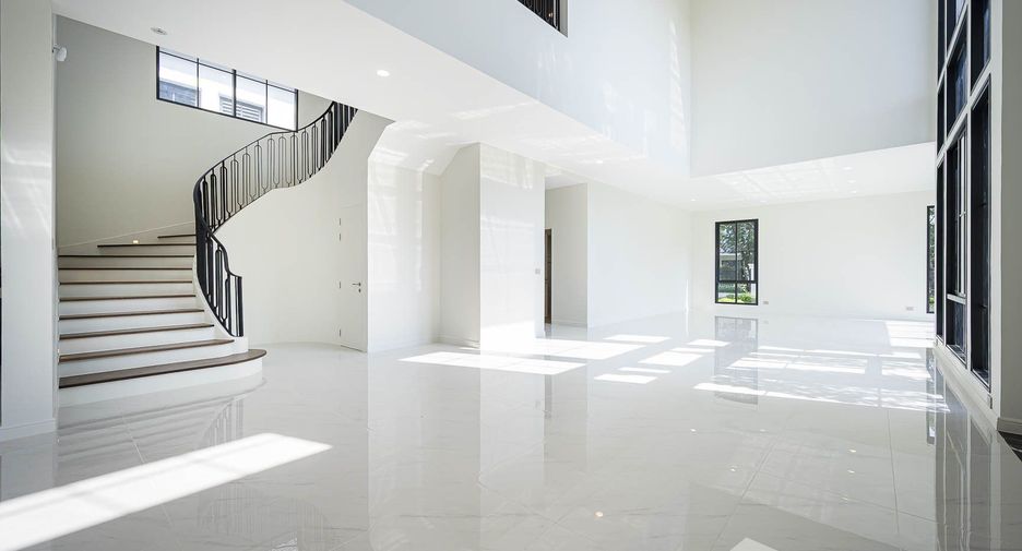 For rent 5 bedrooms house in Bang Khen, Bangkok