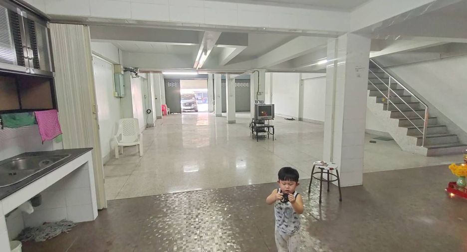 Reihenhaus zur Miete mit 4 Zimmer in Bang Phli, Samut Prakan
