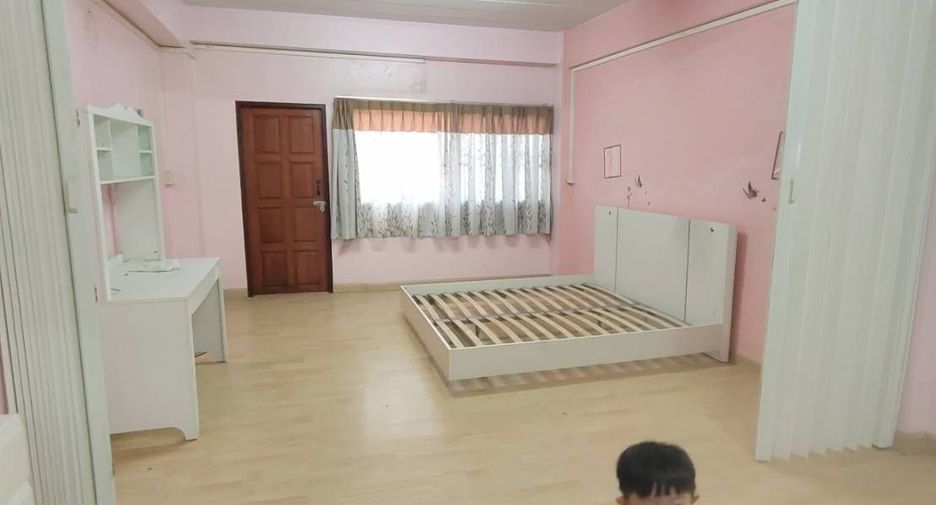 Reihenhaus zur Miete mit 4 Zimmer in Bang Phli, Samut Prakan