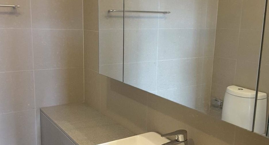 For rent 2 bedrooms condo in Pathum Wan, Bangkok