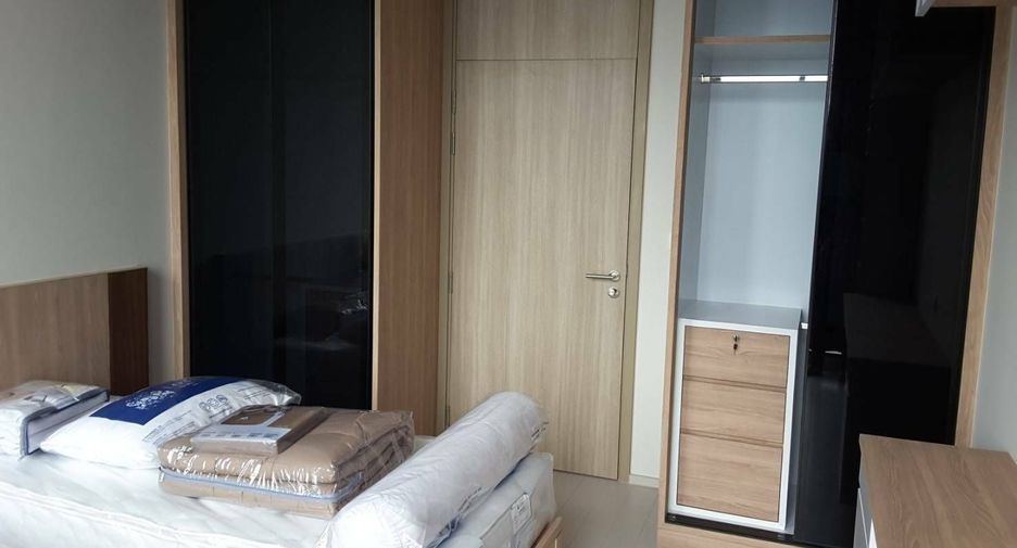 For rent 2 bedrooms condo in Pathum Wan, Bangkok