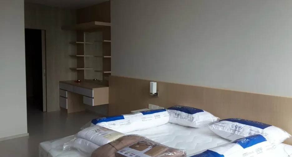 For rent 2 bedrooms condo in Pathum Wan, Bangkok