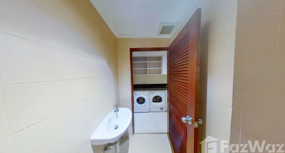 Wohnung zur Miete mit 3 Zimmer in Khlong Toei, Bangkok
