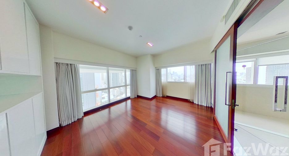 Wohnung zur Miete mit 3 Zimmer in Khlong Toei, Bangkok