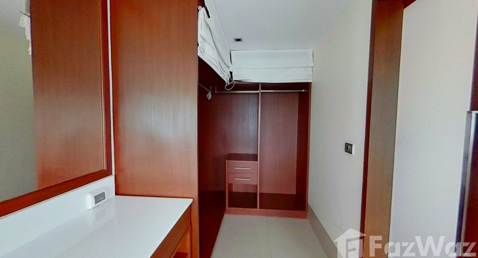 Wohnung zur Miete mit 3 Zimmer in Khlong Toei, Bangkok