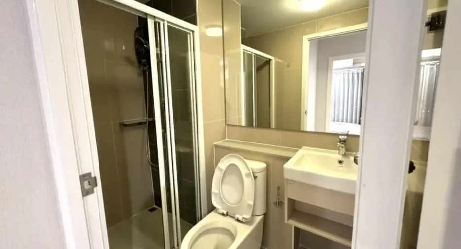 For rent 2 bedrooms condo in Suan Luang, Bangkok