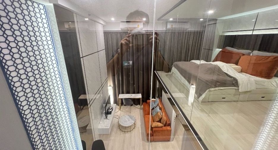 For rent 2 bedrooms condo in Sathon, Bangkok