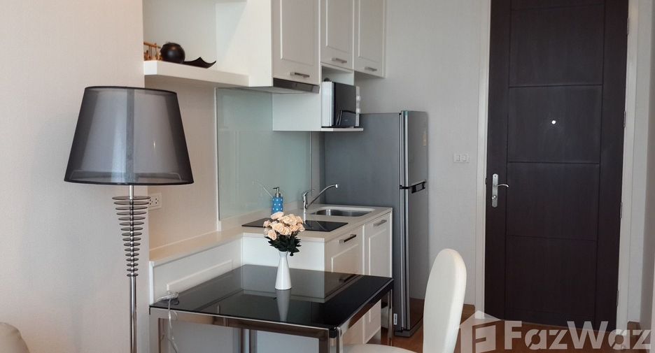 For rent 1 bed condo in Phra Khanong, Bangkok