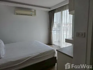 À louer 2 chambres condo à Phra Khanong, Bangkok