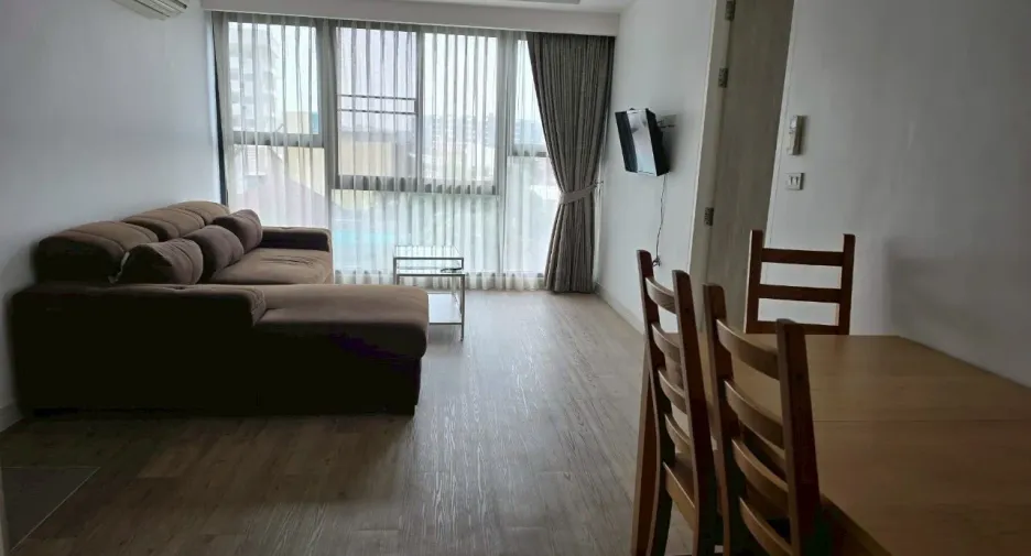 For rent 2 bedrooms condo in Phra Khanong, Bangkok