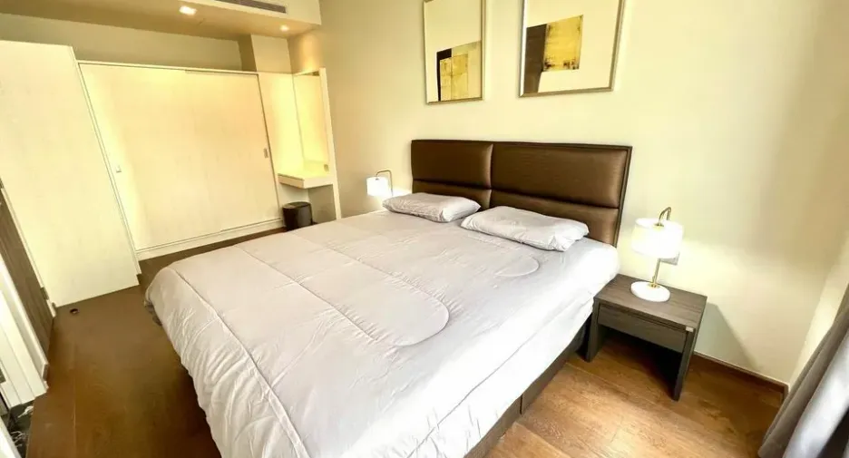 For rent 2 bedrooms condo in Khlong Toei, Bangkok