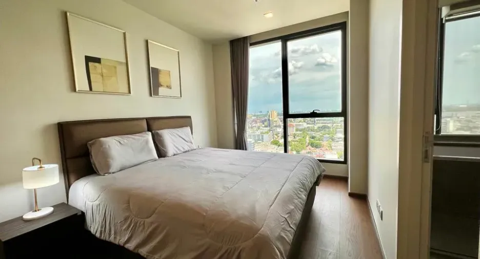 For rent 2 bedrooms condo in Khlong Toei, Bangkok