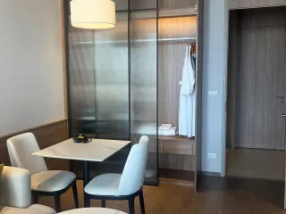 Wohnung zur Miete mit Studio in Khlong Toei, Bangkok
