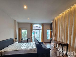 Reihenhaus zur Miete mit 3 Zimmer in Phasi Charoen, Bangkok