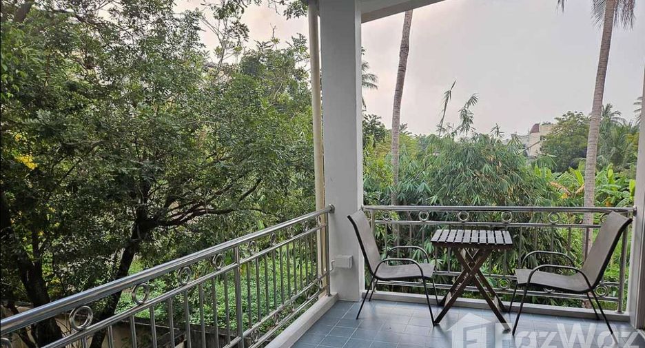 For rent 3 bedrooms townhouse in Phasi Charoen, Bangkok
