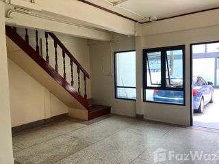 Reihenhaus zur Miete mit 2 Zimmer in Chom Thong, Bangkok
