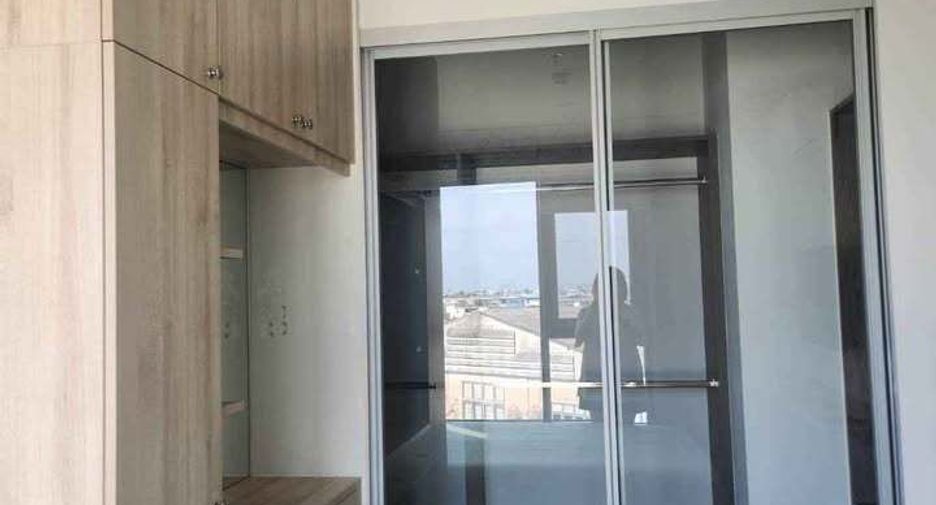 For rent 2 bedrooms condo in Phasi Charoen, Bangkok