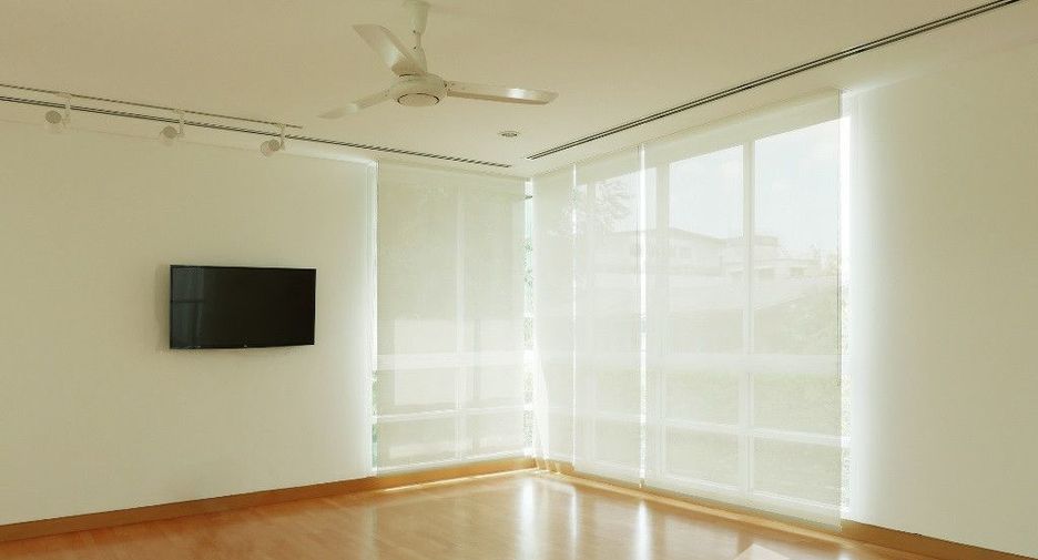 For rent 4 ベッドルーム house in Yan Nawa, Bangkok