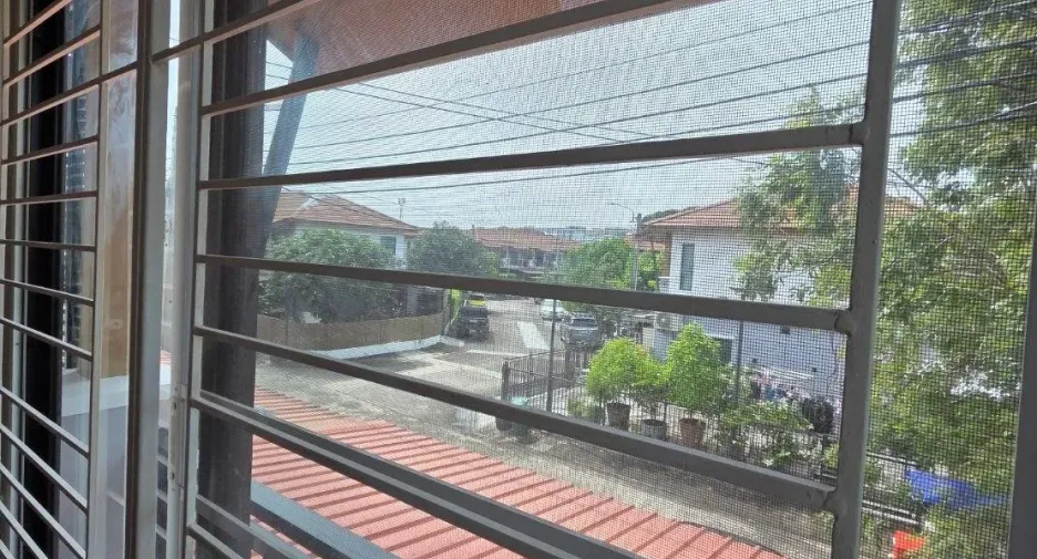 Haus zur Miete mit 3 Zimmer in Suan Luang, Bangkok