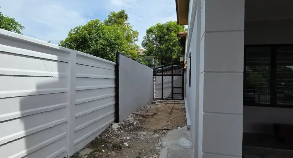 Haus zur Miete mit 3 Zimmer in Suan Luang, Bangkok